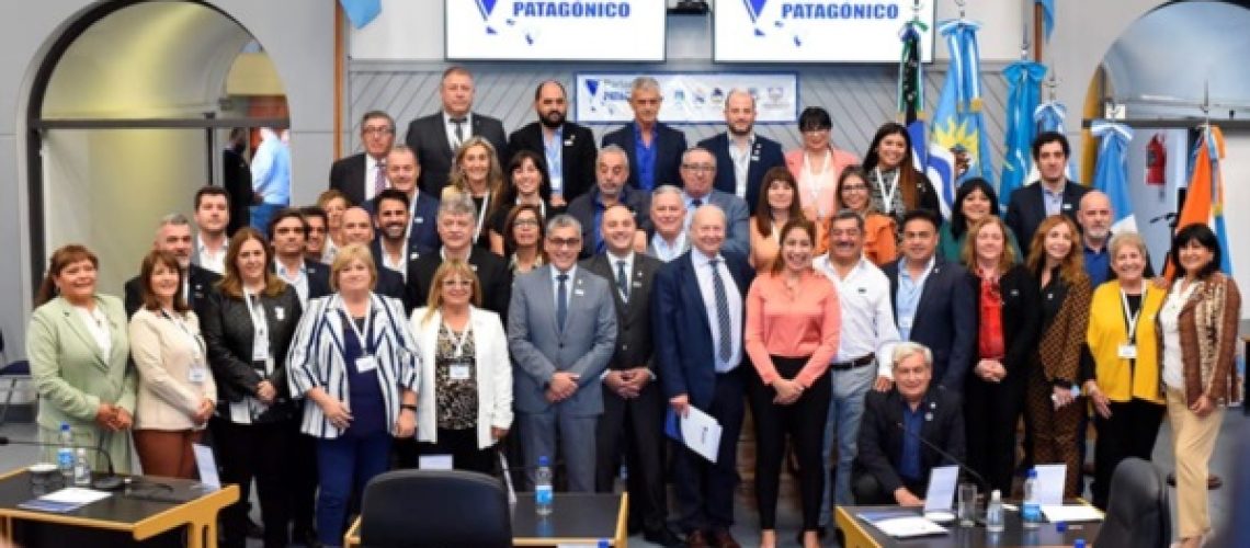 325004_crop_20402_slider