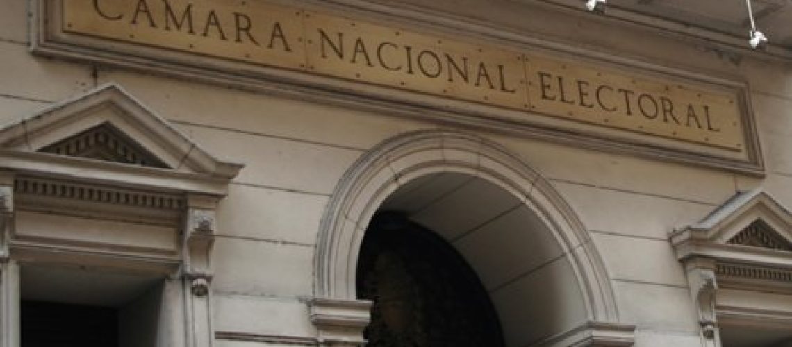 352521_crop_182458_lg