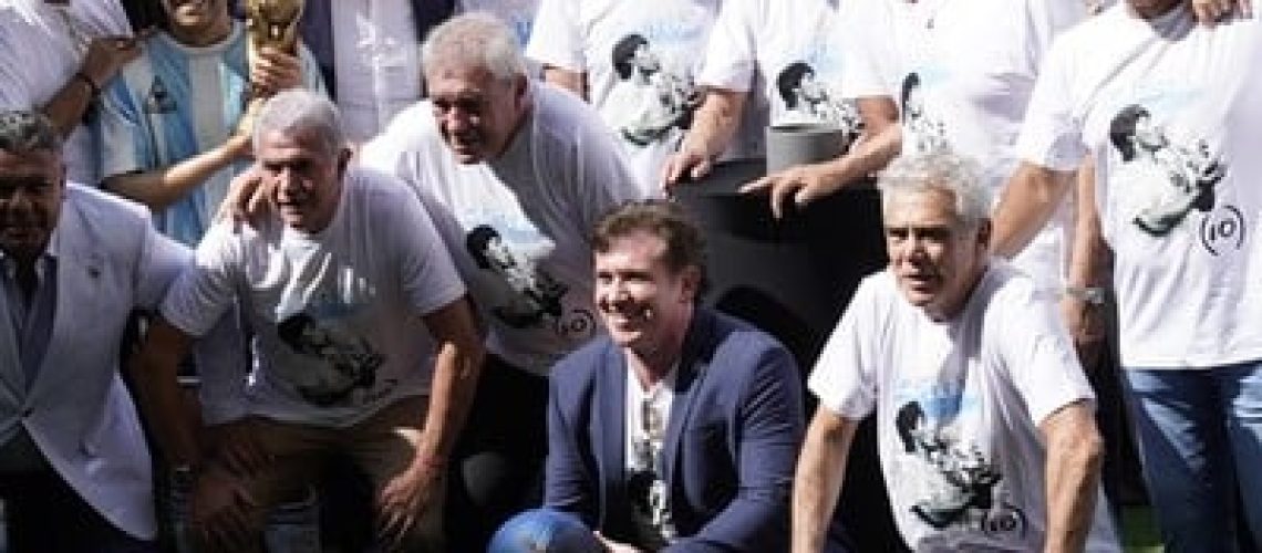 516MFj-T6_400x400__1