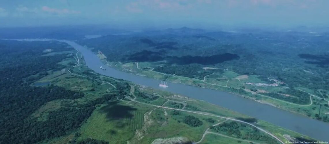 55437601_1006-914x400