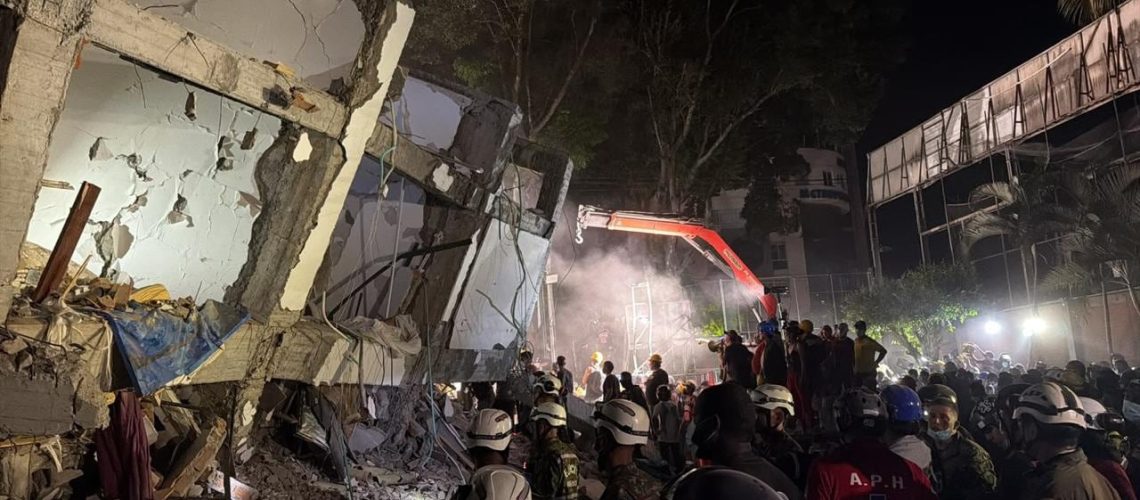 EN VIVO | Fuerte temblor de 7,4 se sintió en Colombia: ciudades afectadas amanecen en medio de militares y operaciones de rescate; van 132 muertos