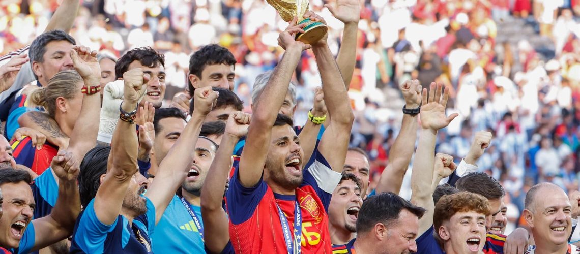 La RFEF advierte de que las entradas para Sevilla y Oviedo aún no están a la venta