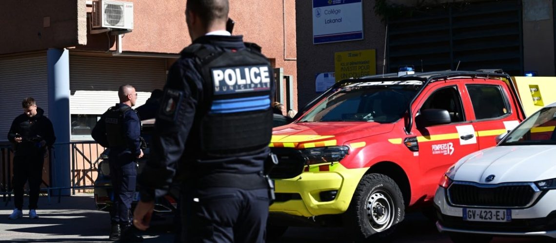 Detenido un estudiante de 14 años por disparar a una profesora y al director de su instituto en el sur de Francia