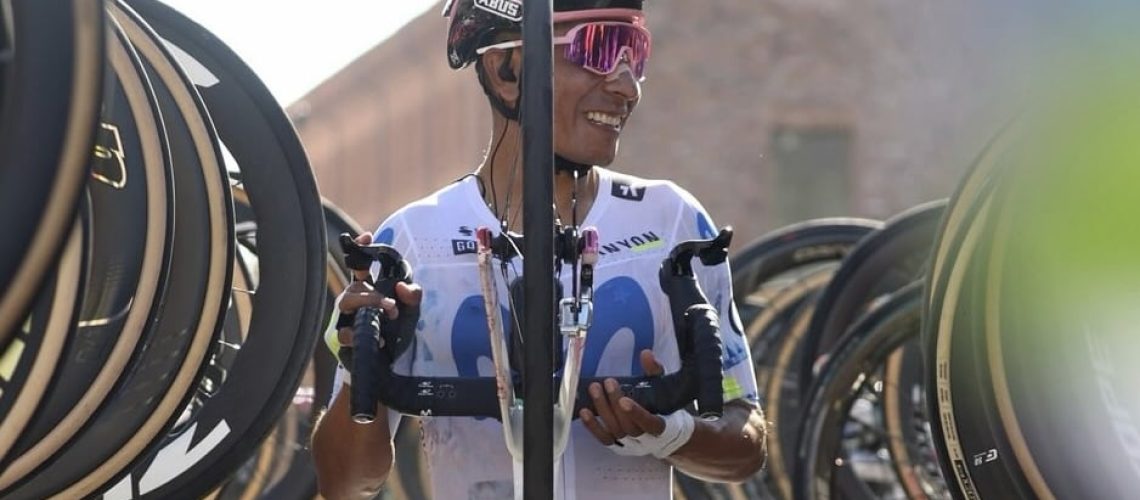 Nairo Quintana se despide del ciclismo profesional: así fue el pasillo de honor que le hicieron en el Giro de Emilia