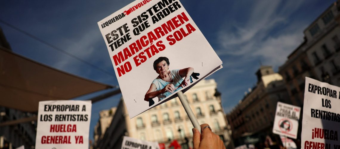 PSOE y Sumar aprueban dos decretos que prohíben los desahucios hasta 2030, vetan las compras de fondos buitre y permitirán la renovación automática de alquileres