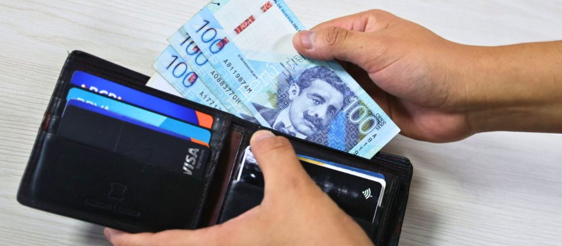 Gobierno oficializa el aumento del sueldo mínimo a S/ 1.230