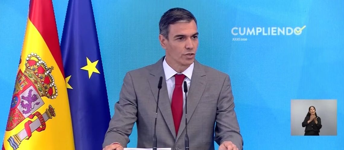 Pedro Sánchez presume de la buena marcha de la economía tras una “década de recortes” del PP y carga contra el “negacionismo climático”