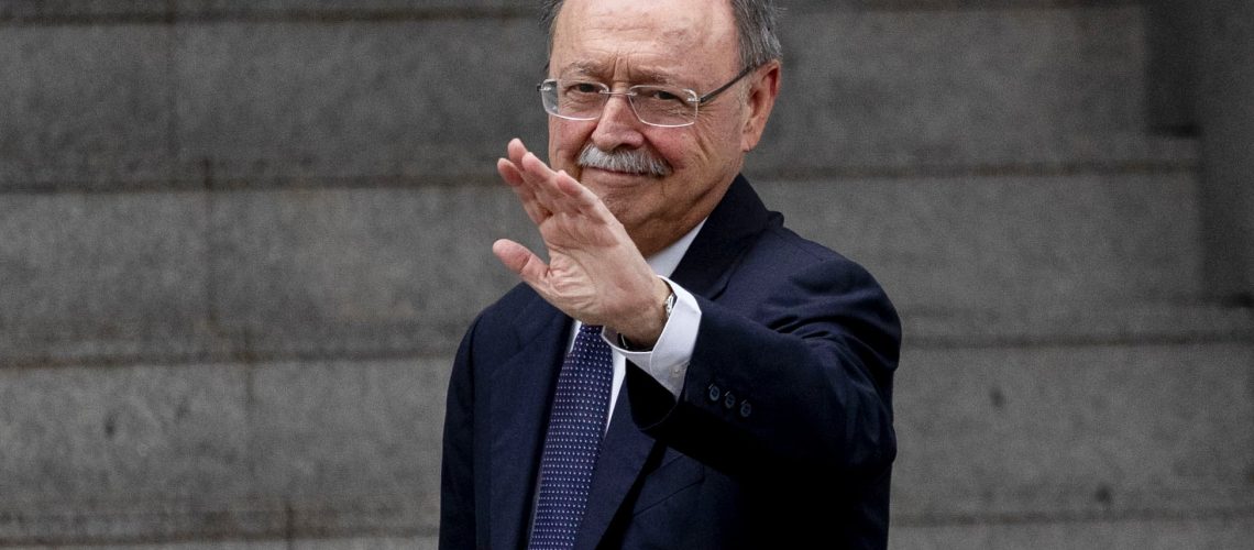 Vivas cuenta a la jueza que intentó contactar hasta diez veces con Sánchez antes de la entrada masiva de migrantes y que solo le cogió el teléfono en tres ocasiones