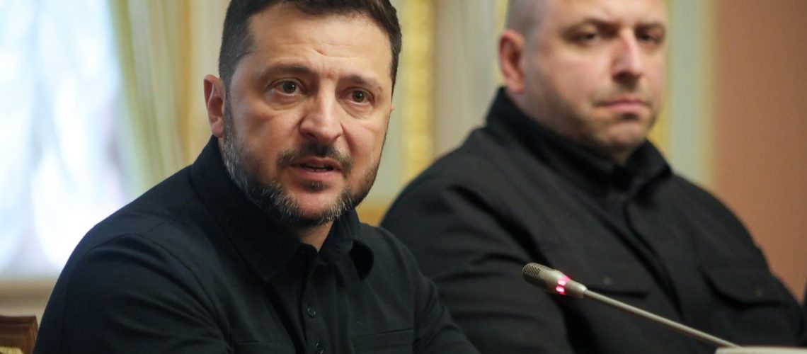 Zelenski lamenta que China "no esté de lado de Ucrania" y apunta que sería clave para parar el conflicto