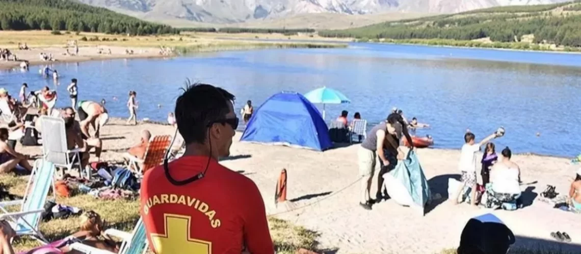 guardavidas-la-zeta-esquel-veranojpg